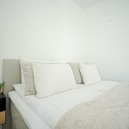 Hostit Arctic Apartments Рованиеми Экстерьер фото